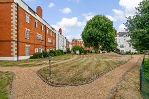 Communal Gardens- click for photo gallery